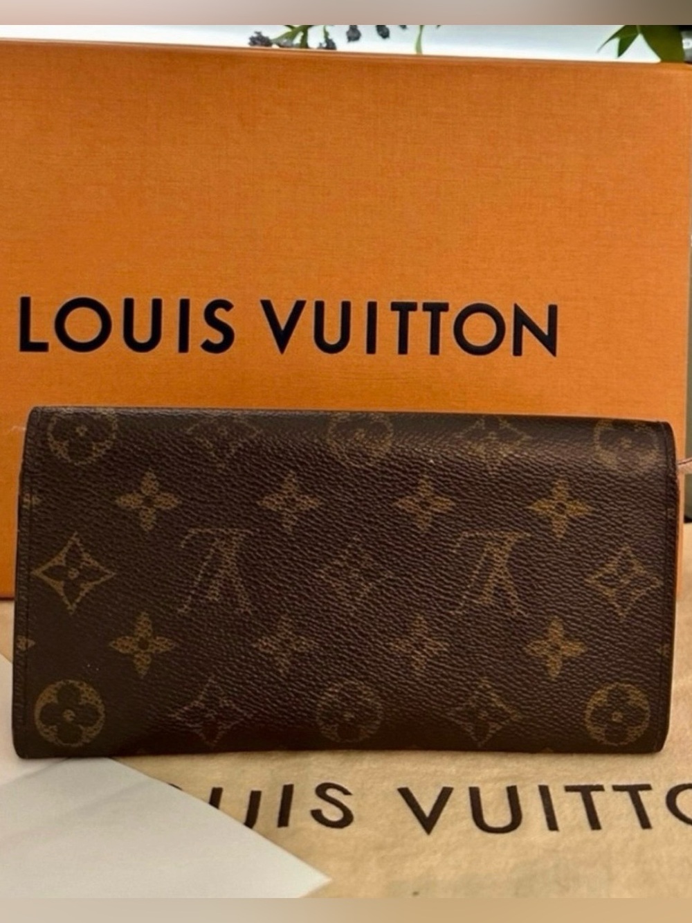 Louis Vuitton Monogram Canvas Emilie Bifold Wallet - Rose Ballerine Interior - Picture 2 of 13